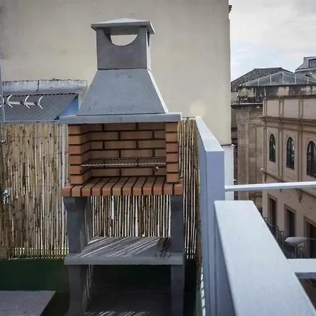 Casa Con Piscina Junto Catedral De Holiday home