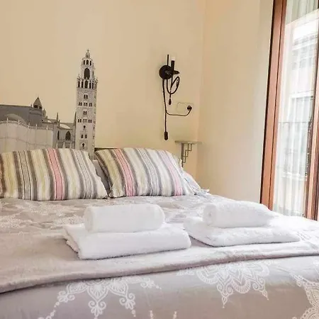 Casa Con Piscina Junto Catedral De *