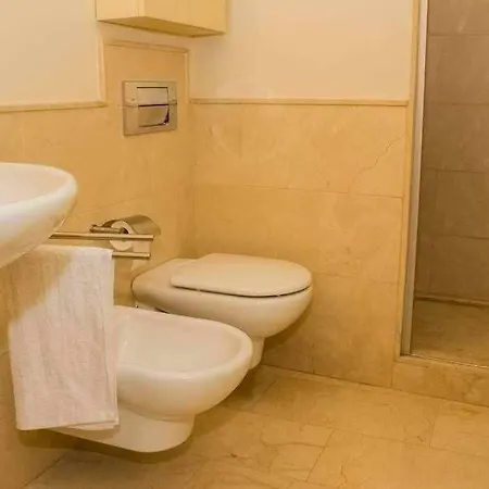 Casa Con Piscina Junto Catedral De Holiday home *