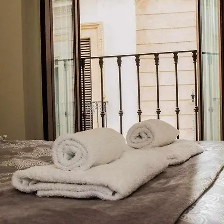 Casa Con Piscina Junto Catedral De *