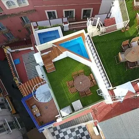 Casa Con Piscina Junto Catedral De Holiday home