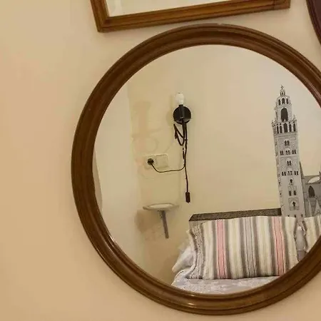 Casa Con Piscina Junto A Catedral * Sevilla